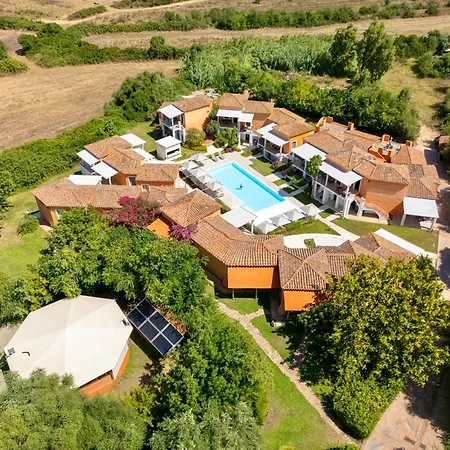 酒店 With Swimming Pool In 巴里萨尔多